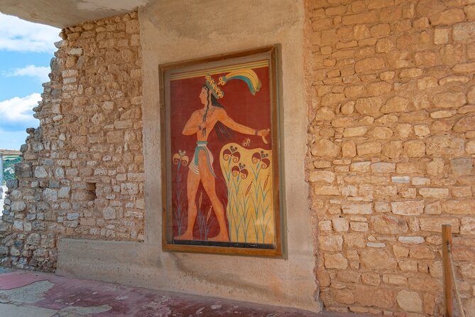 Knossos Palace Private Walking Tour - Entering through the South Propylaea