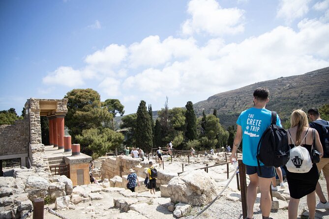 Knossos Palace Self-Guided Treasure Hunt & Tour - The palace as your only tour stop
