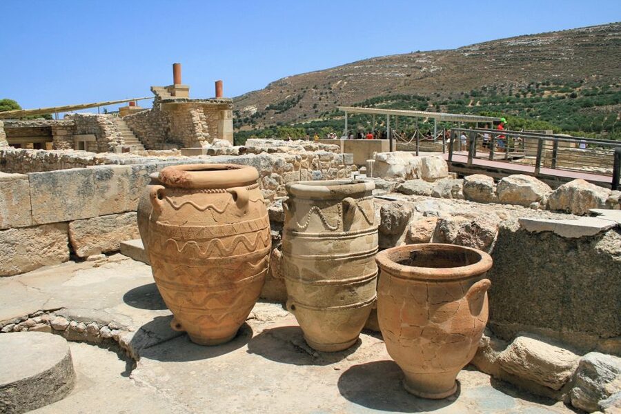 Knossos Palace Skip-the-Line Ticket & Private Guided Tour - What to bring and what to leave behind