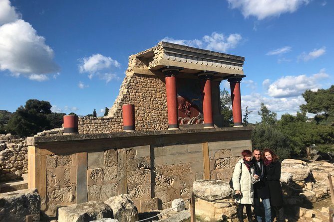 Knossos Palace Tour with Transfer & Skip-the-Line Entry Ticket - Entering Knossos with timed admission