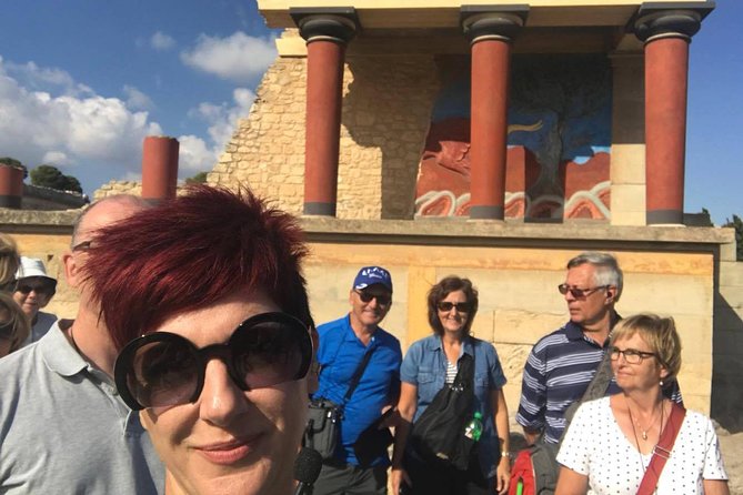 Knossos Private Guide - Unlock the Secrets of the Labyrinth - Drainage systems and subterranean chambers