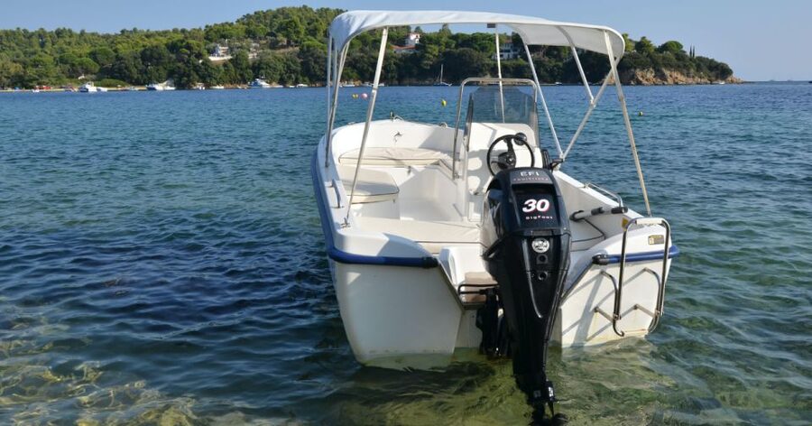 Lygaria: Private Motorboat Cruise with Snorkeling & Swimming - Cruising from Ligaria toward Agia Pelagia