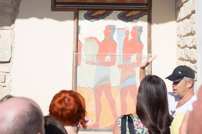 Minoan Crete from 3.000 BC: Knossos Palace & Museum with Wineries from Chania - Pairing Knossos with Heraklion Archaeological Museum