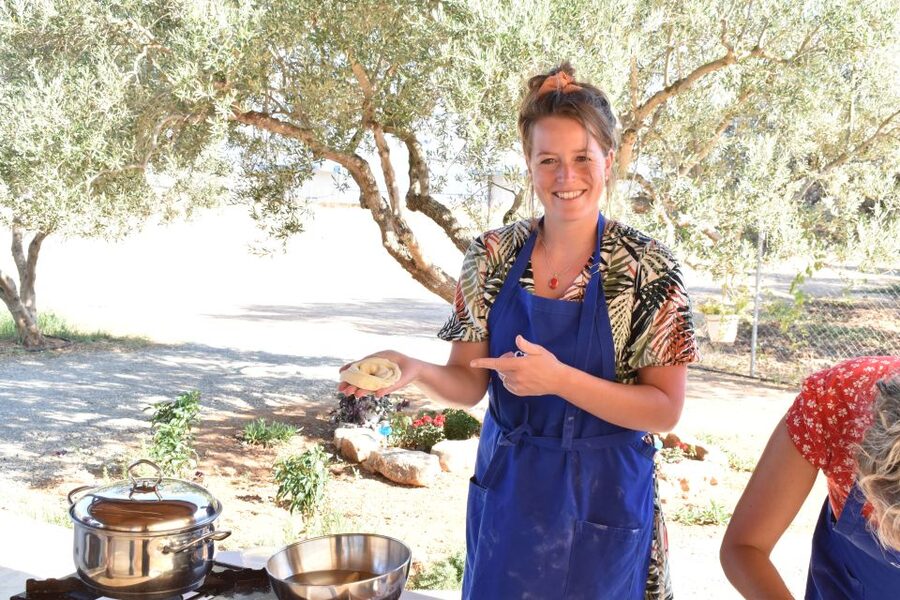 Moires: Cooking Class and Olive Oil Tasting at a Family Farm - Price, group size, and cancellation