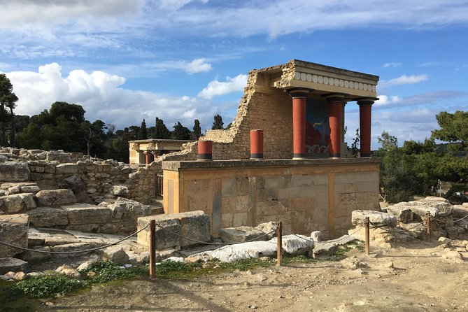 Palace of Knossos - Early Morning Ticket and avoid crowds - Getting to Knossos from Heraklion or Chania