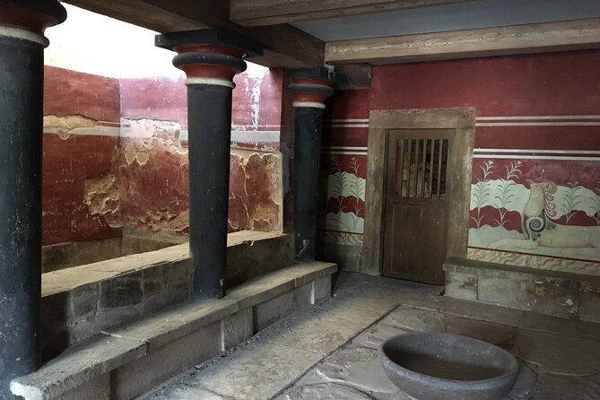 Palace of Knossos - Early Morning Ticket and avoid crowds - Who should book this Knossos experience?