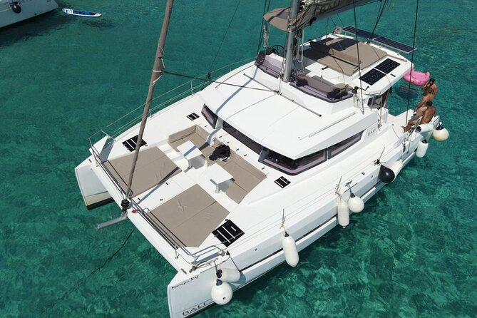 Panormo: Luxury Catamaran Cruise with Lunch & Open Bar - A Cretan lunch served at sea