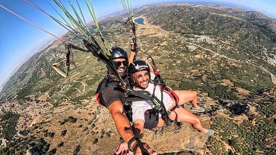 Paragliding in Chania - Barypetro, the White Mountains, and Psiloritis