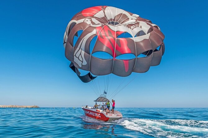 Parasailing Activity on Rethymno Beach, Crete - Ten minutes above the Aegean Sea