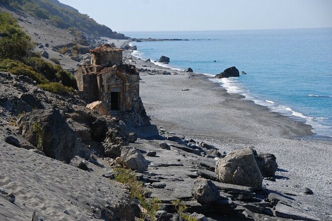 Private Boat Trip Sfakia - Domata (price per Group of 9) - Agios Pavlos and its Byzantine chapel