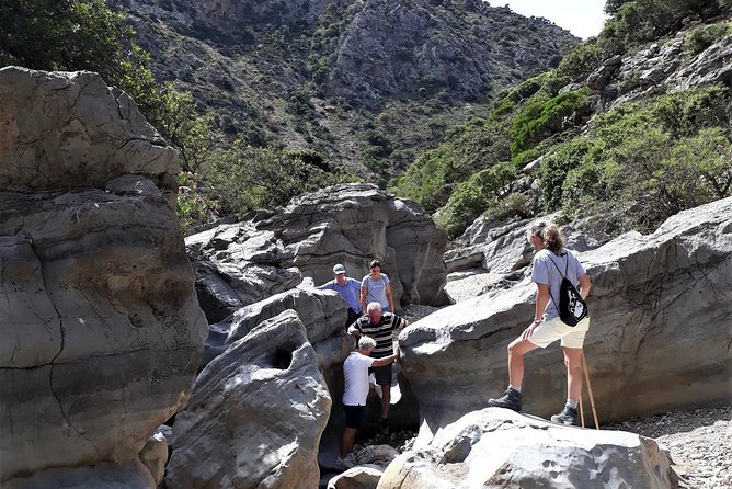 PRIVATE Hiking Walking GORGE nearby Hersonissos CRETE - Why the private format matters