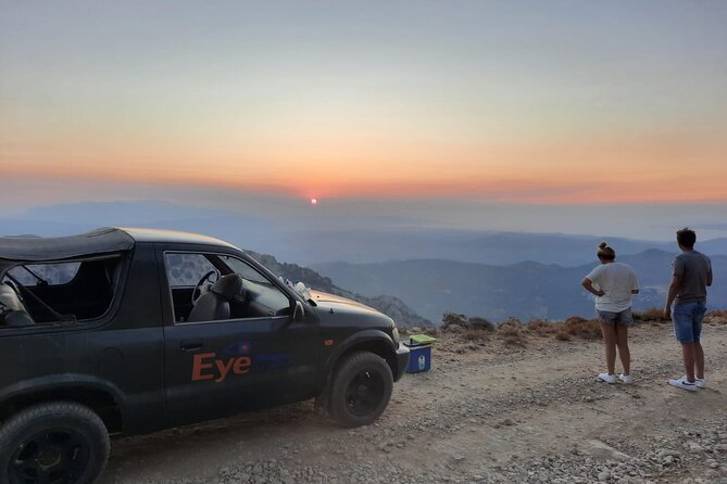 PRIVATE Jeep Safari 4x4 SUNSET (with Dinner) in Mountains CRETE - Pickup limits and practical planning