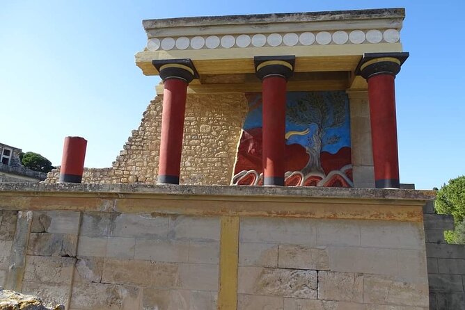 PRIVATE-Knossos Palace-Zeus Cave-Olive Oil Tasting-Old Villages - A private day from Heraklion into the Cretan hills