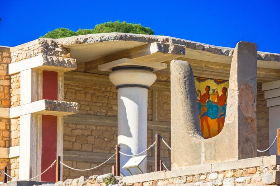 Private Knossos Skip The Line Tour inc. lunch & wine tasting - Should you book it?