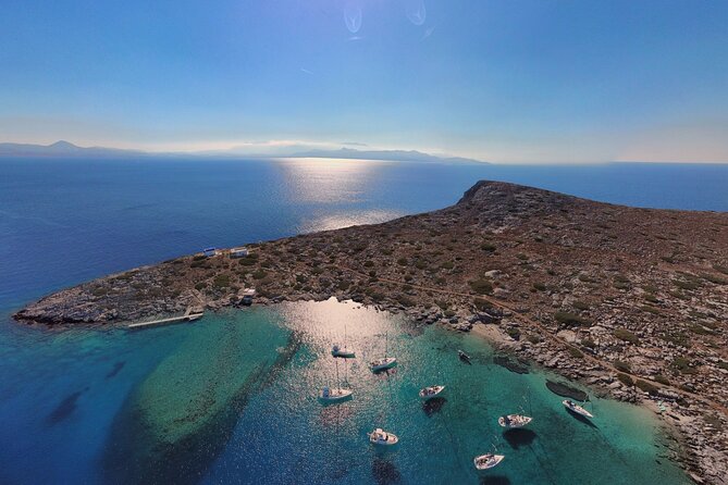 Private Luxury Sailing Trips to Dia Island - St. George’s Bay and the main swimming stop