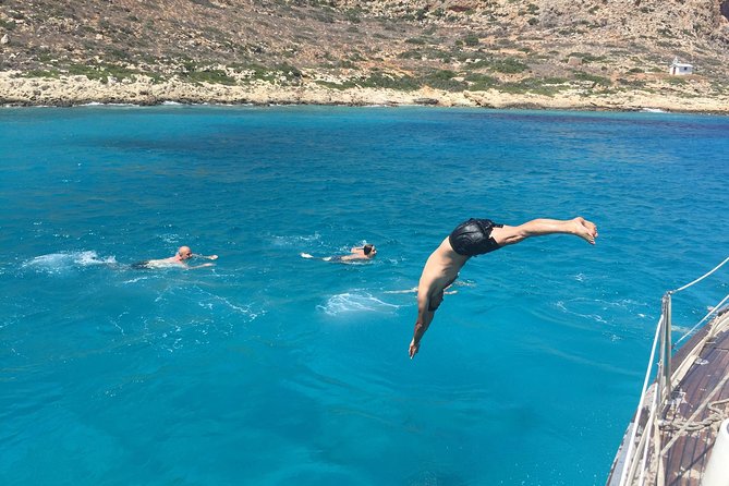 Private Sailing Cruise, Balos and Gramvousa with meal and drinks. - A Cretan lunch with shade and time to linger