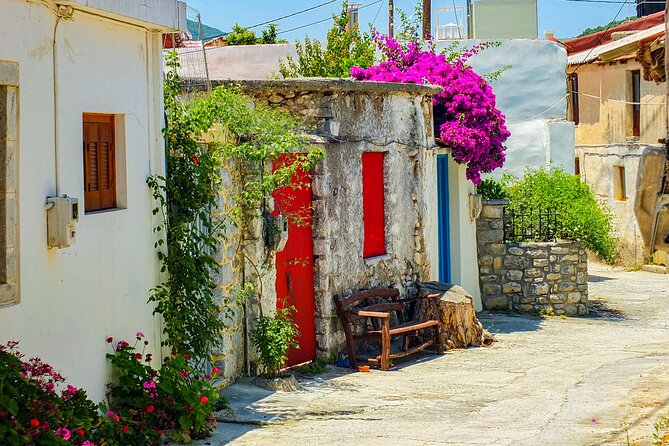 Private Tour of Crete with Knossos Palace and Lassithi Plateau - Knossos Palace: allow time for the main site