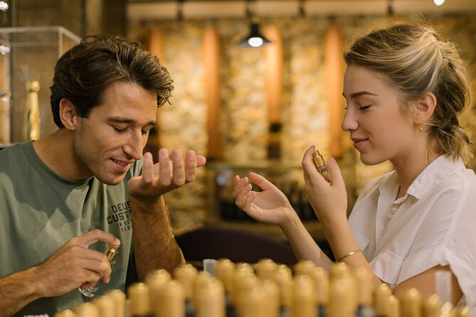 PRIVATE Workshop ESSENTIAL OILS & OLIVE OIL Factory with TASTING - Agios Nikolaos: a workshop beside the lake