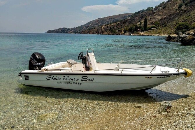 RENT A BOAT 5,5m-30hp LICENCE FREE MARATHI - Taking the wheel from Marathi at 9 a.m.