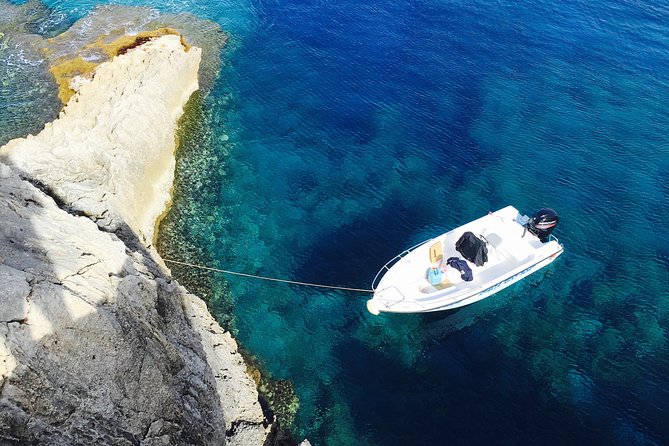RENT A BOAT 5,5m - 30hp LICENSE FREE Chora Sfakion, Sfakia - Why the small-group price can work well