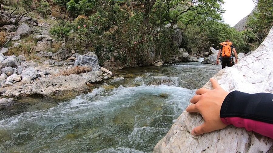 Rethymno: Canyoning Tour in the Kourtaliotiko Gorge - Jumps, swims, and clear mountain water