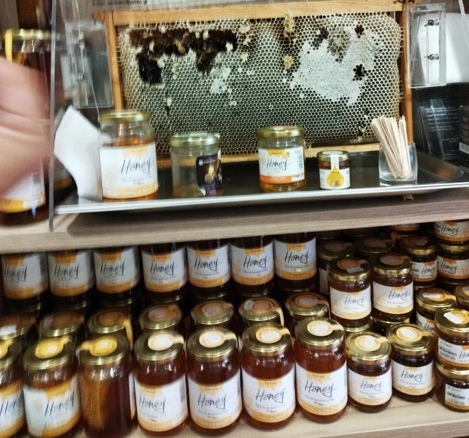 Rethymno:Evening tasting tour - Starting at 4 Martyrs Square