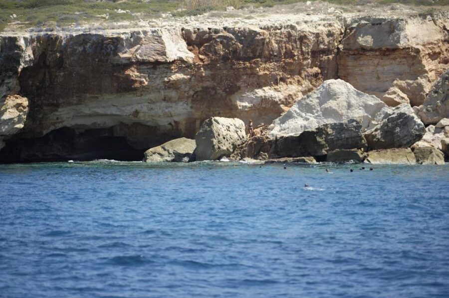 Rethymno: Mini Pirate Boat Cruise with Swimming Stop - The return past Fortezza and the Venetian Port