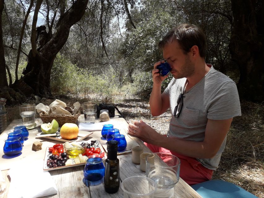 Rethymno: Olive Oil Tasting with Cretan Food Pairing - Four oils and a four-course Cretan menu