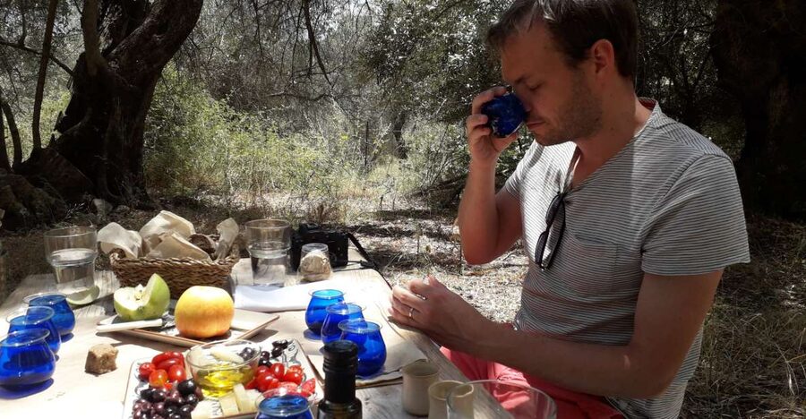 Rethymno: Olive Oil Tasting with Cretan Food Pairing - Timing, comfort, and accessibility