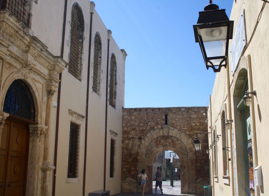 Rethymno: Private Old Town Highlights Tour with Street Food - A food walk through Rethymno’s layered past