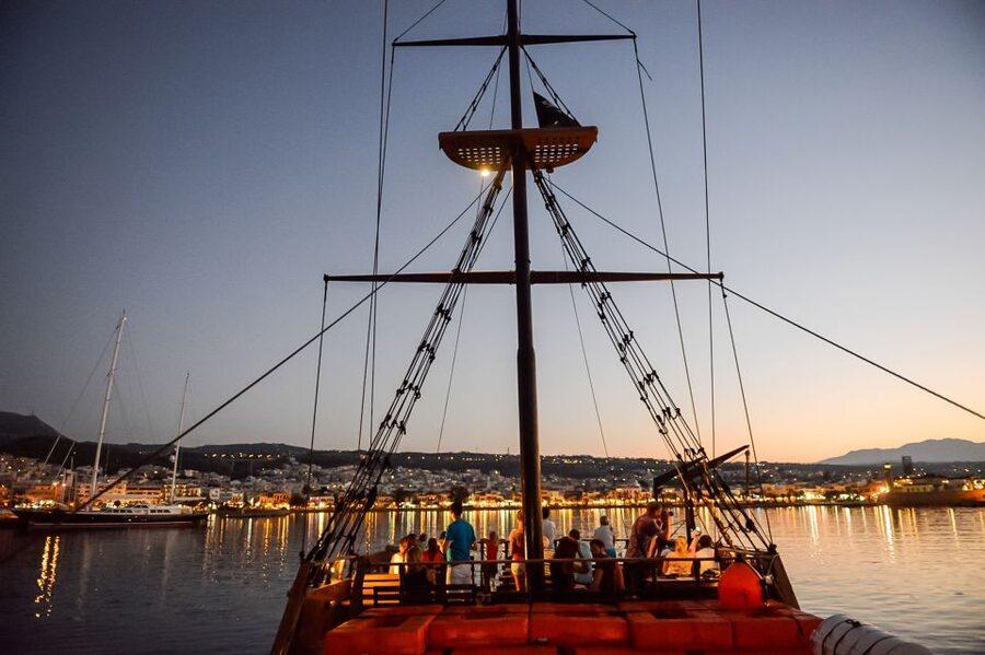 Rethymno: Sunset Cruise on a Wooden Pirate Boat - How to get the best photographs