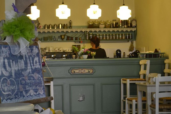 Rethymno Walking & Gastronomy Tour - Breakfast in a quiet Rethymno kafeneio