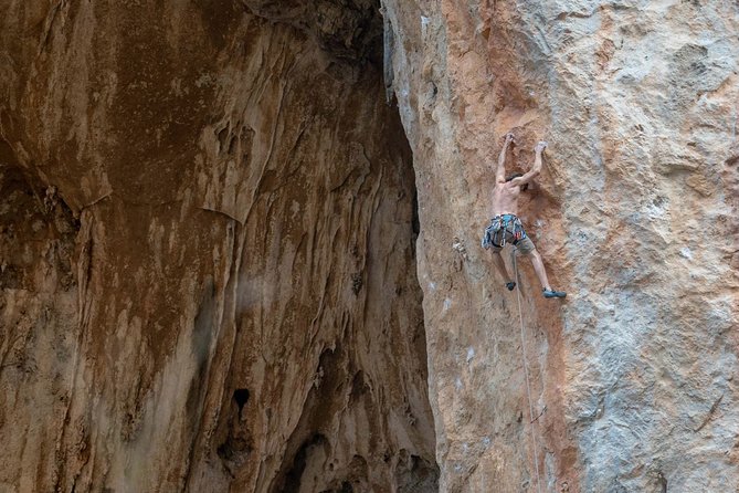 Rock Climbing Course - Why this Crete climbing course works for mixed abilities