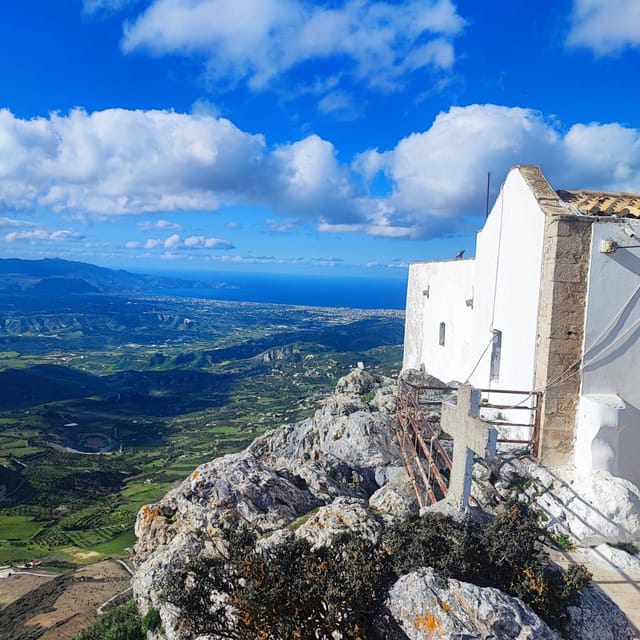 Safari: Juhtas mount,raki and wine distillery,explore crete - Stironas brings lunch, wine, and raki