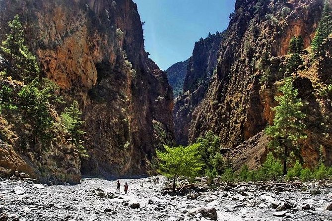 Samaria Gorge Trek: Full-Day Excursion from Rethymno with Guide - The early pickup from Rethymno