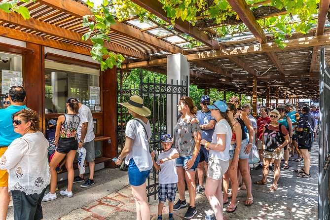 The Palace of Knossos with Skip-the-Line Ticket - The best time to choose