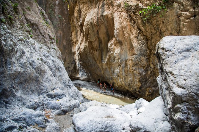 Unknown Crete -sarakina Gorge - Walking through Sarakina Gorge