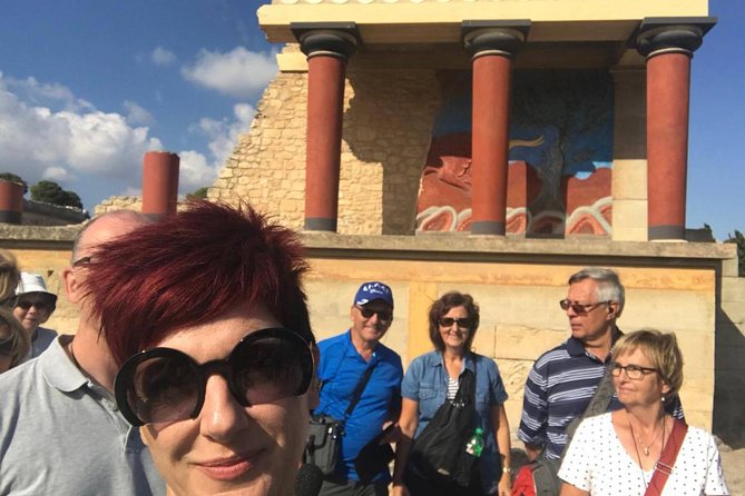 Visit Knossos palace (Tour & Skip-the-Line Ticket) - A Group of 16, With Headsets When Needed