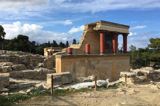 Visit Knossos palace (Tour & Skip-the-Line Ticket) - Getting There From Heraklion or Chania