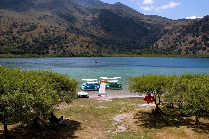Winery Tour and Kourna's Lake from Rethymno - Lake Kournas gives the morning a quiet start